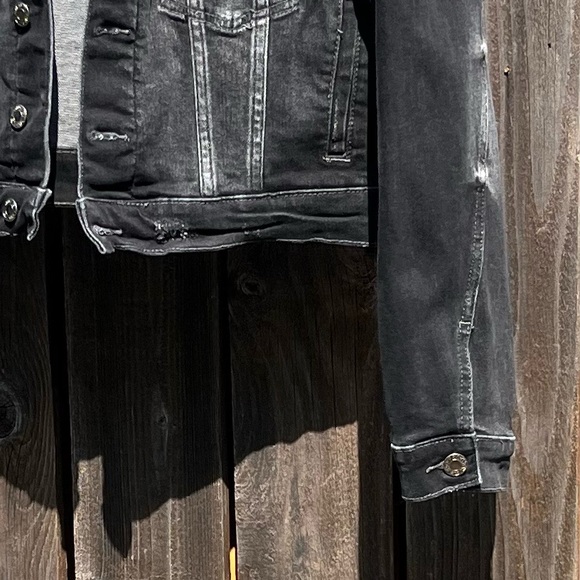 Vervet Los Angeles cropped puff sleeve trucker jean jacket size small - Picture 11 of 17